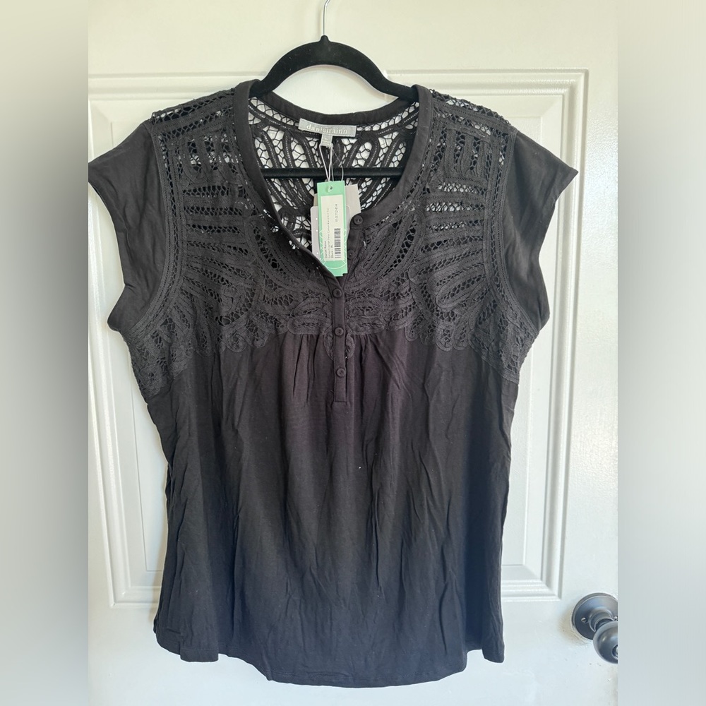 Black Cap Sleeved Shirt